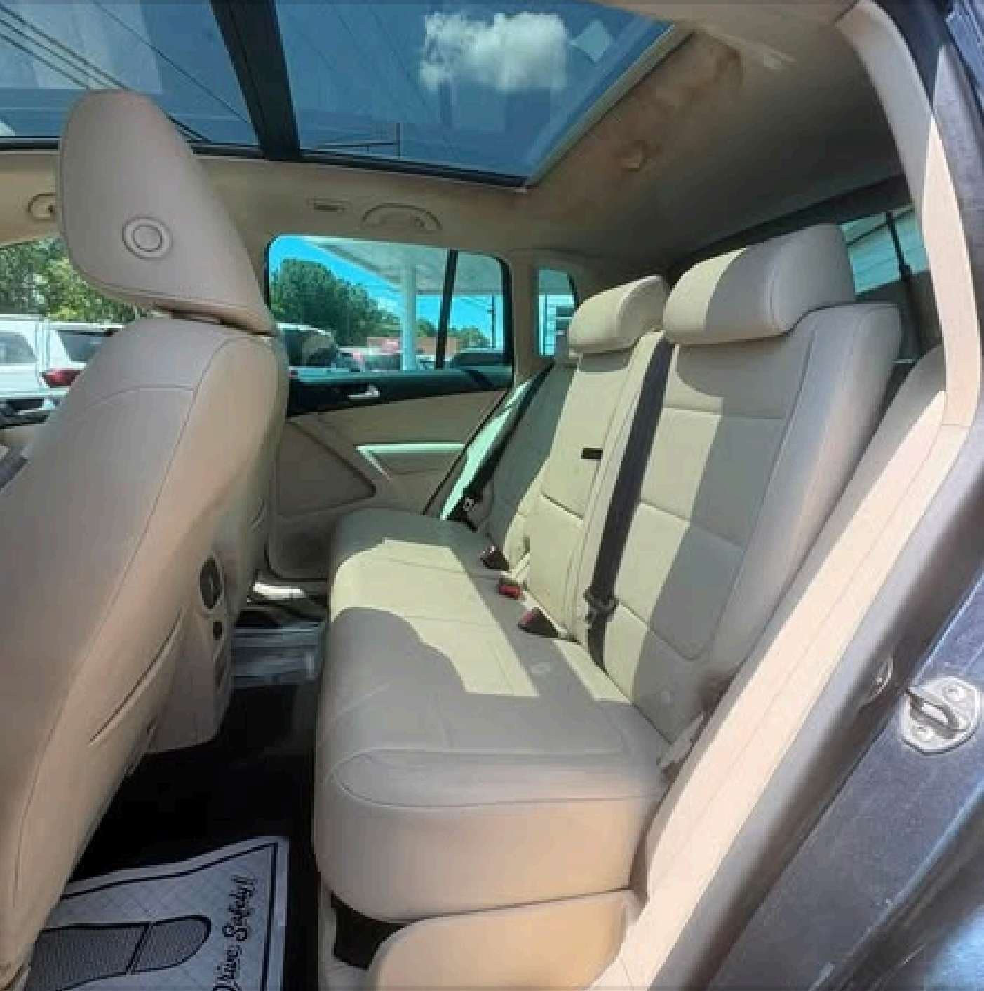 2010 Volkswagen Tiguan